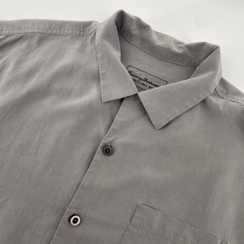 Tommy Bahama Shirt Mens Medium Grey 100% Silk Short Sleeve Jacquard Button Down